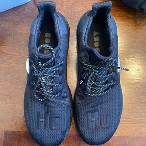 Adidas Pharrell Solar Hu Glide Prd Core Black/ Gently worn Size12